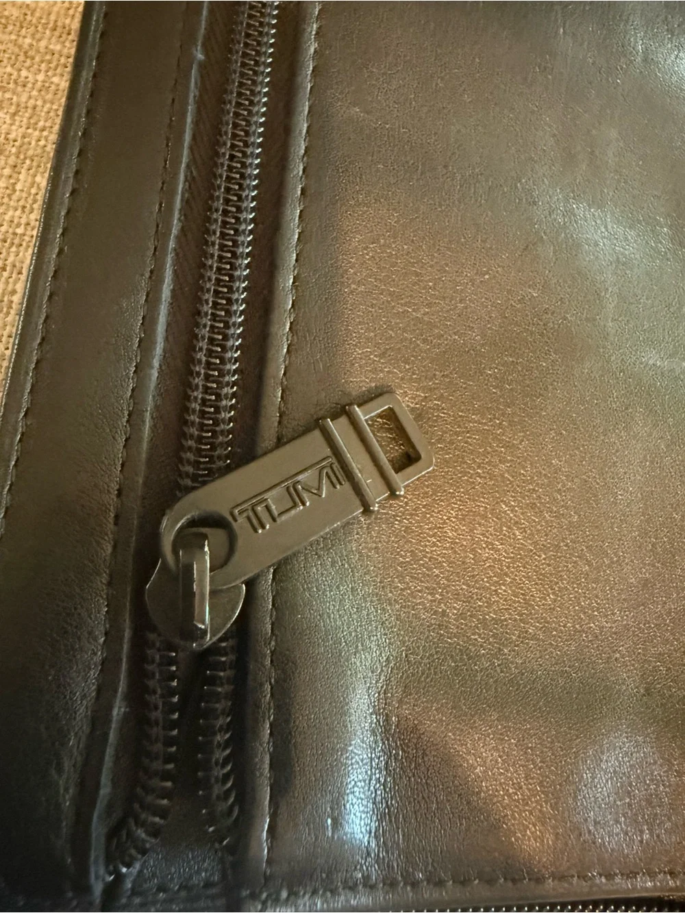 Tumi Black Leather Zip-Around Travel Wallet- Vintage